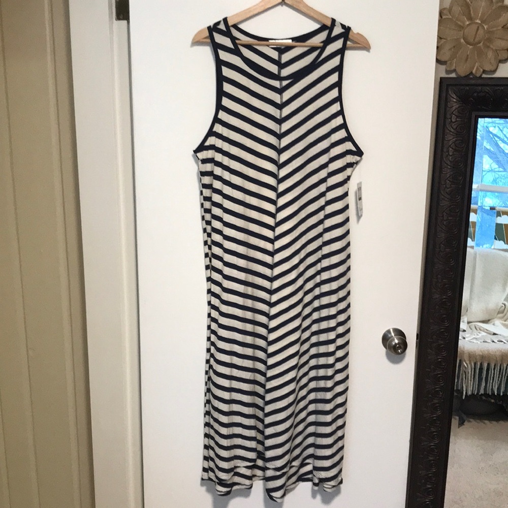 NEW 89th & Madison Navy Stripe Dress. 1X
